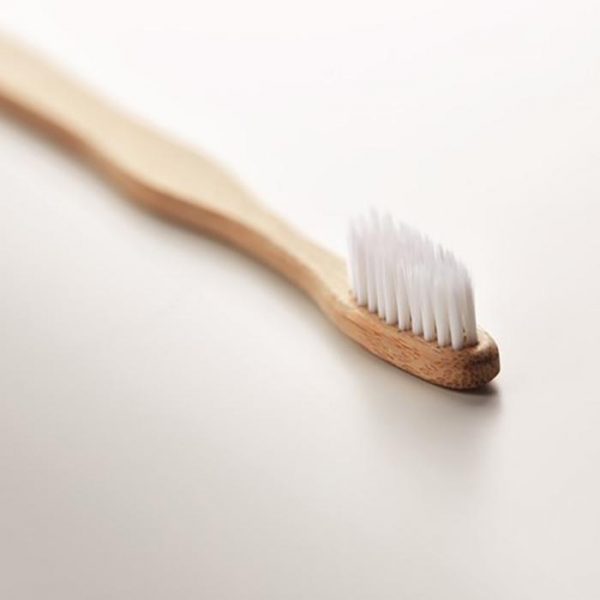 Brosse à dents en bambou avec boîte kraft personnalisable