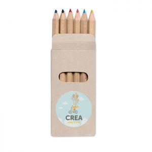 6 crayons de couleur dans une boîte carton