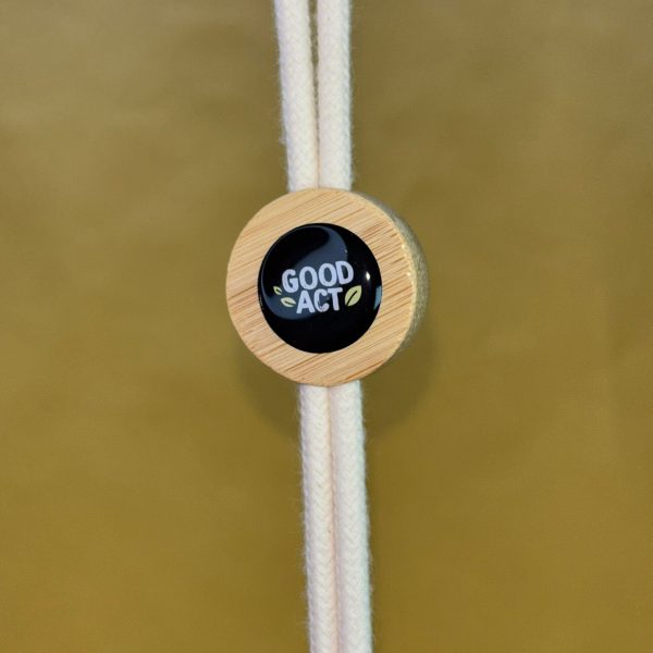 Tour de cou avec marquage du logo Good Act en doming