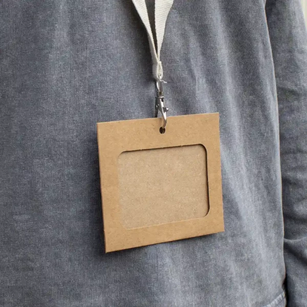 Porte badge A7 en carton FCS