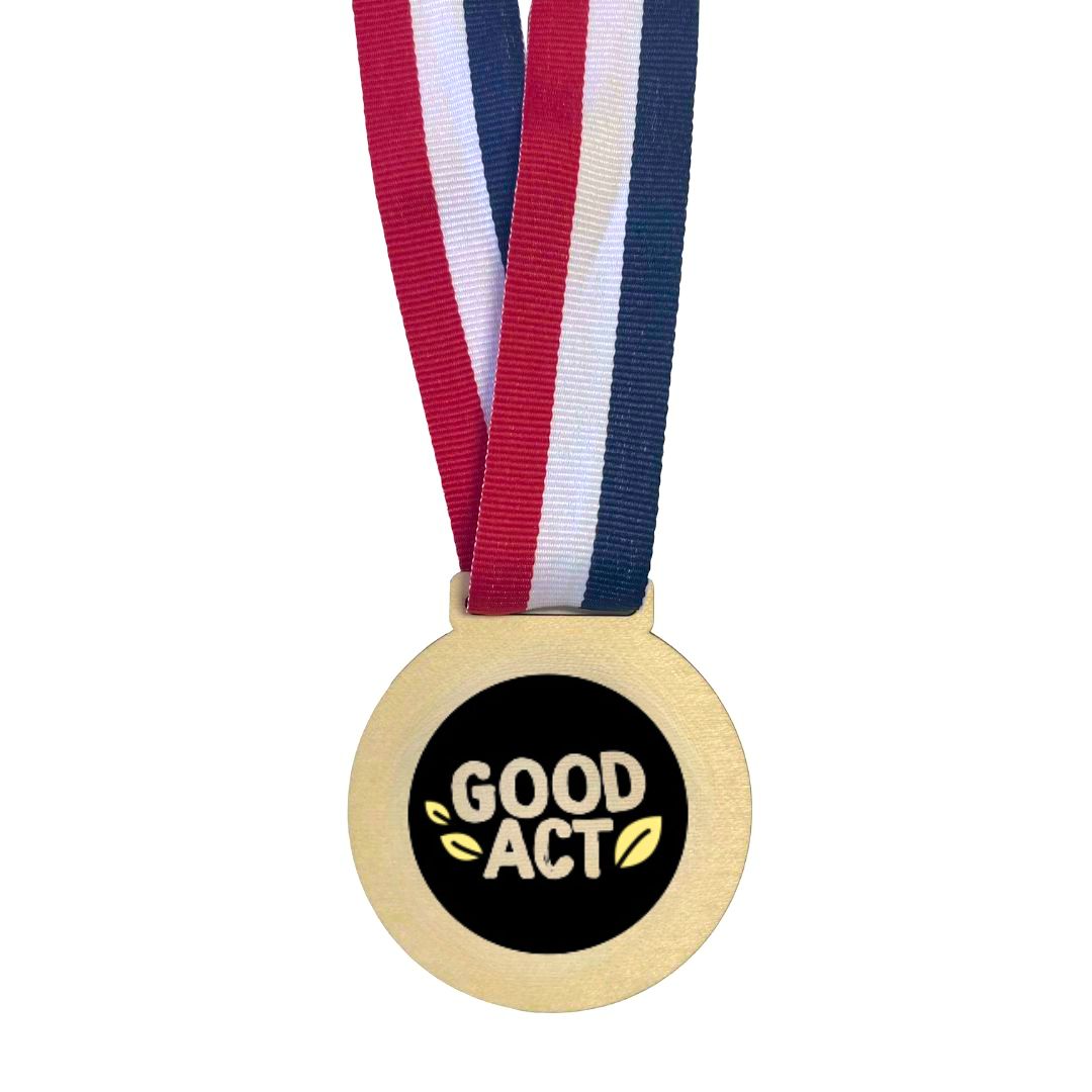 Médaille Personnalisée En Bois & Méthacrylate - Ruban Rouge 7cm - Wanapix