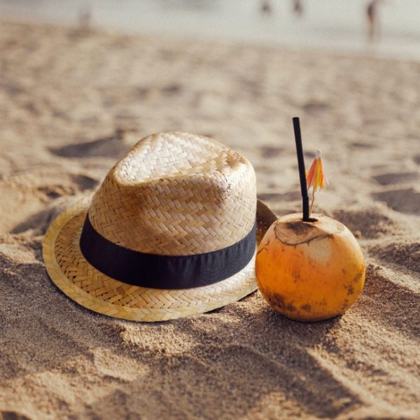Chapeau de paille fabriqué en Europe