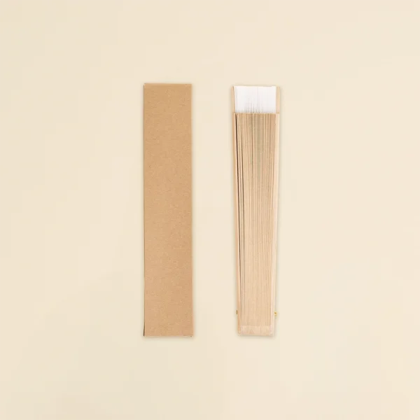 Eventail publicitaire en bois