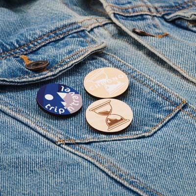Pin's Épinglette en bois personnalisable
