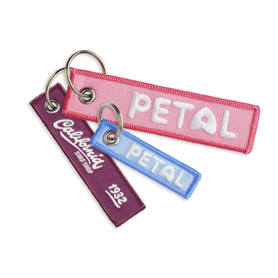Porte clés en tissu avec logo en broderie - Goodies entreprise