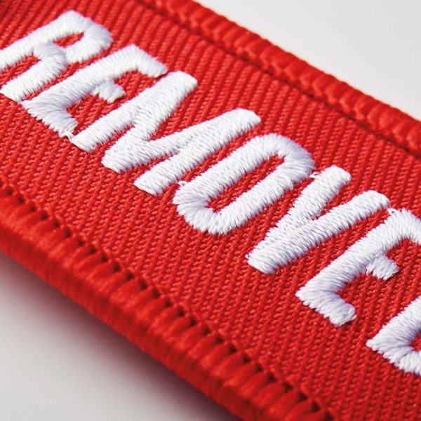Porte clés en tissu avec logo en broderie - Goodies entreprise