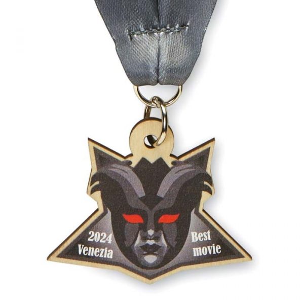 Médaille en bois de forme personnalisée