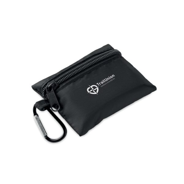 Trousse de premiers secours compacte dans une pochette en RPET