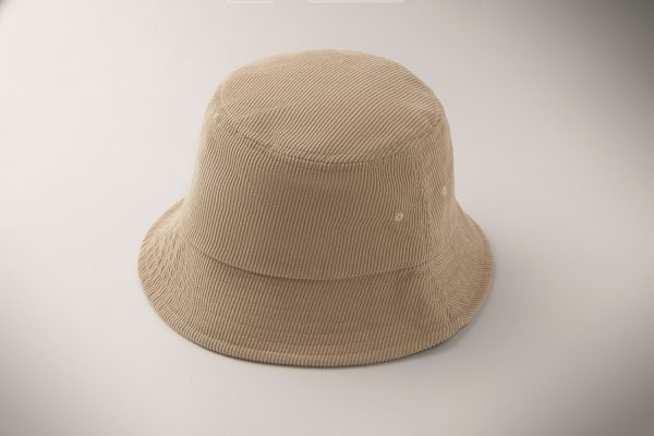 Bob publicitaire en velours côtelé 100% polyester. 220 gr/m²