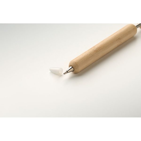 Stylo bille en bambou avec motif cœur personnalisé